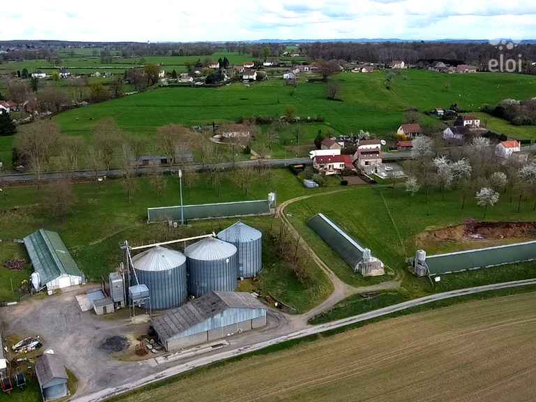 Exploitation avicole à vendre dans l&rsquo;Allier (Varennes-sur-Allier)